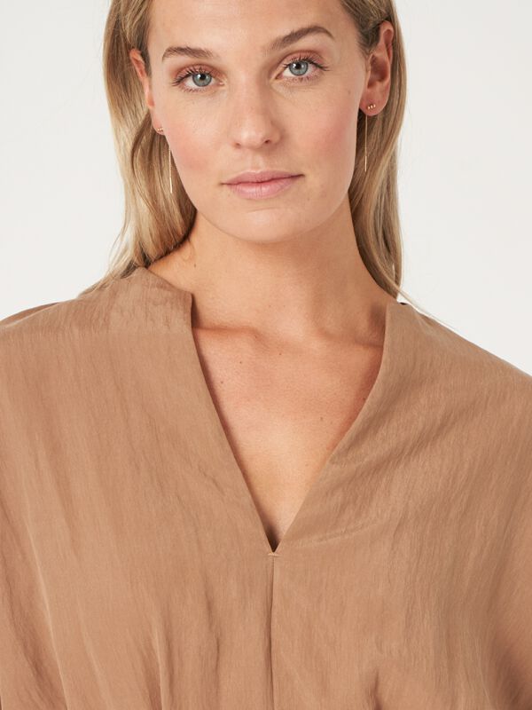 Jurk met wijde mouwen en ceintuur image number 5