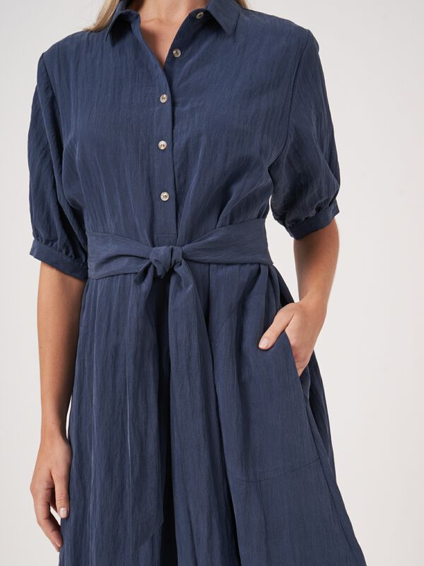 Robe chemise &agrave; manches courtes bouffantes avec ceinture image number 2