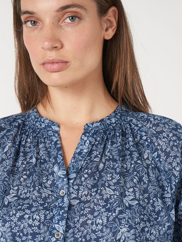 Bluse mit Blumendruck und gekn&ouml;pftem Ausschnitt image number 3