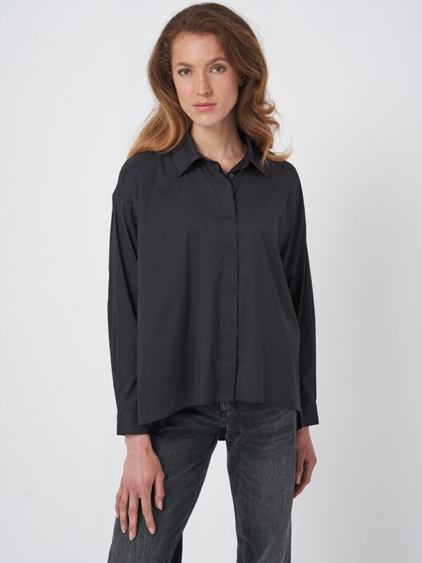 Poplin shirt with front slits image number 0