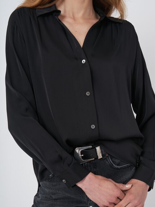 Zijden blouse met losse pasvorm