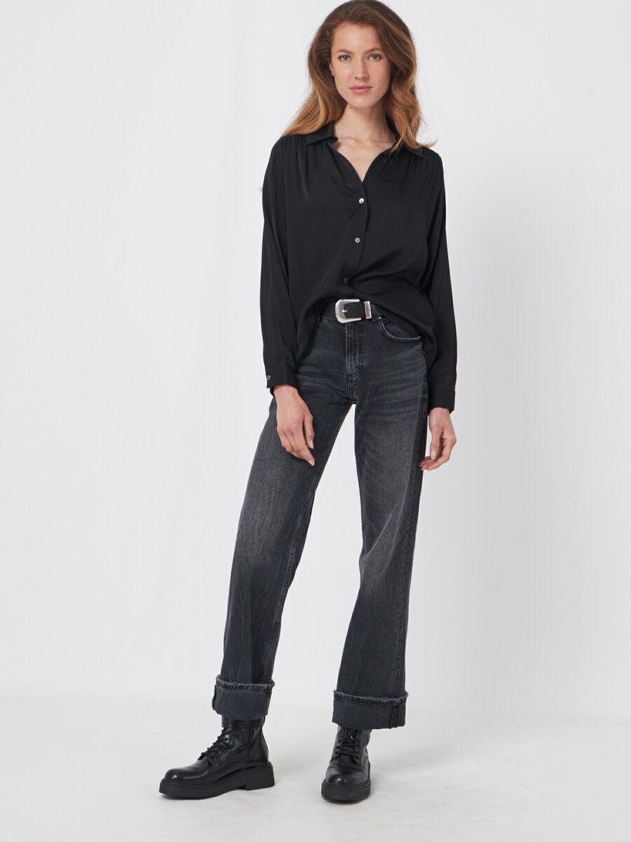 Zijden blouse met losse pasvorm image number 4