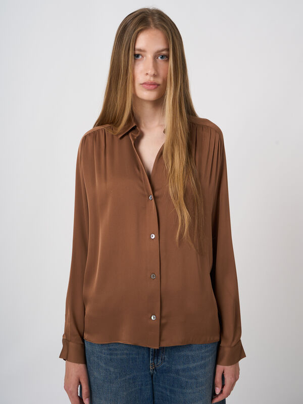 Stretchzijden blouse met knoopsluiting image number 1