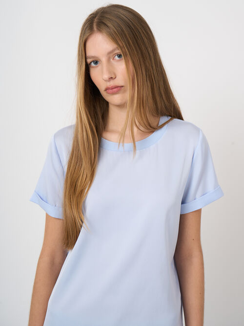 Women&rsquo;s stretch silk top with rolled sleeves | repeat