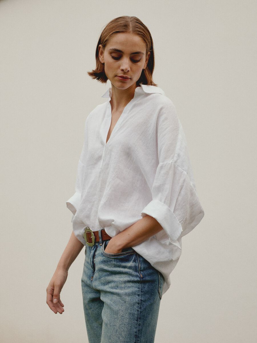 Oversized linen blouse with polo neck image number 2