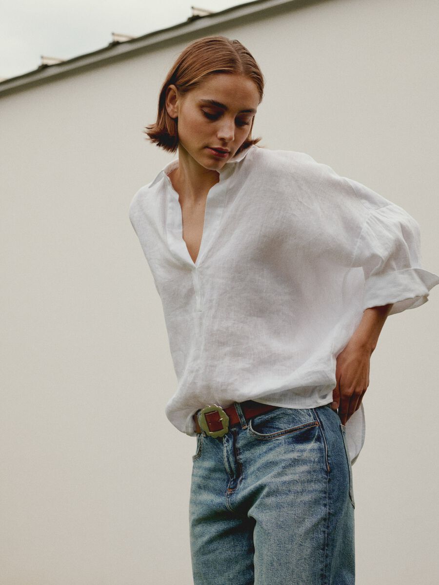 Oversized linen blouse with polo neck image number 4
