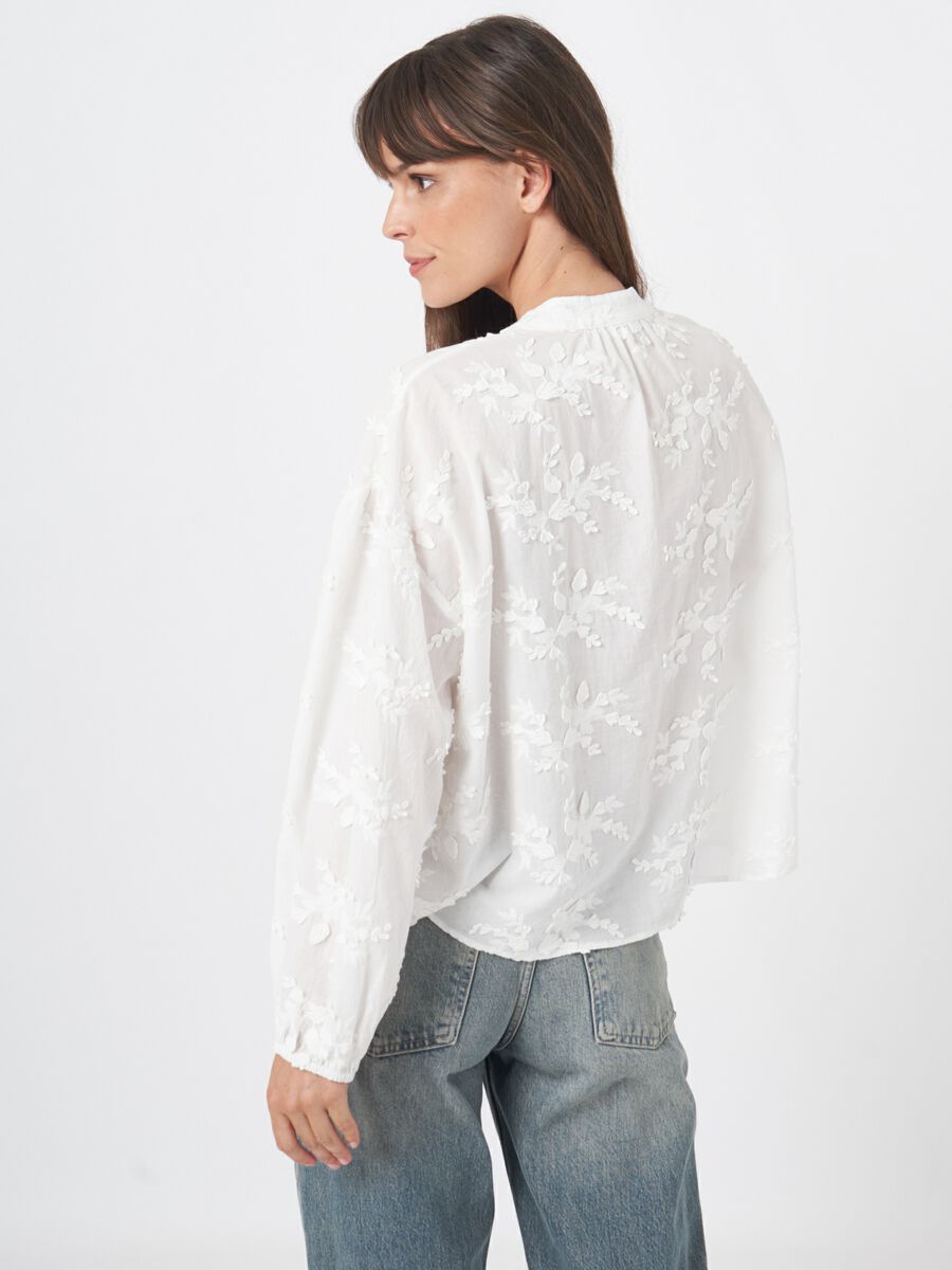 Bluse mit bestickten Blumen image number 5