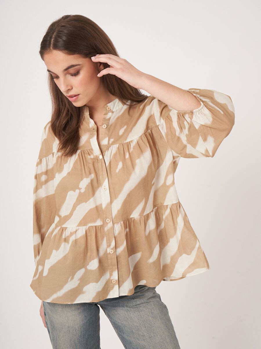 Tiered blouse with animal print image number 0