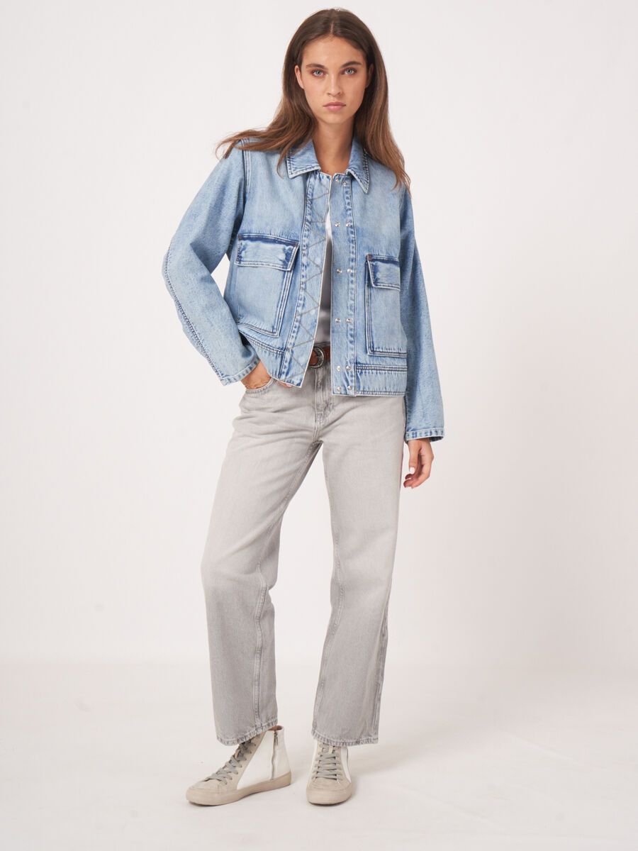 Denim jasje met oversized zakken image number 4