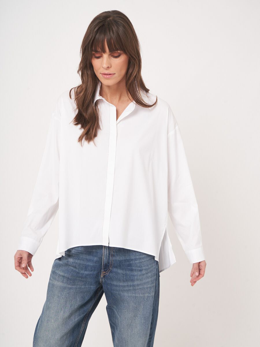 A-line shirt with collar and side slits image number 2