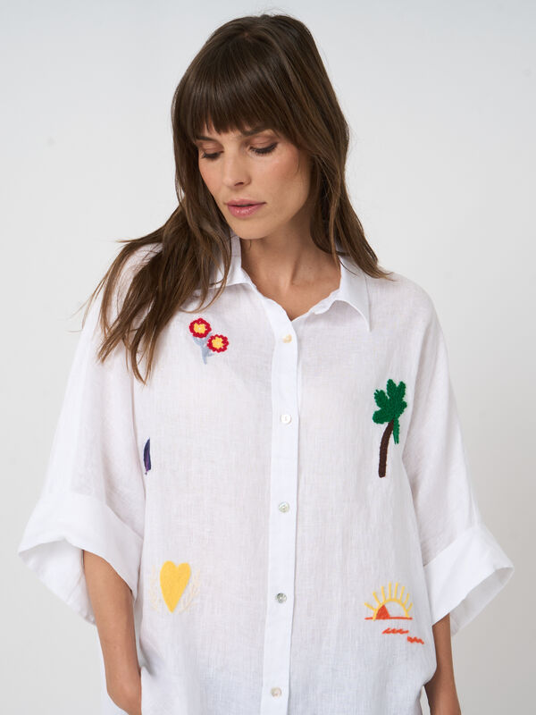 Blouse en lin brod&eacute;e pour femme image number 3