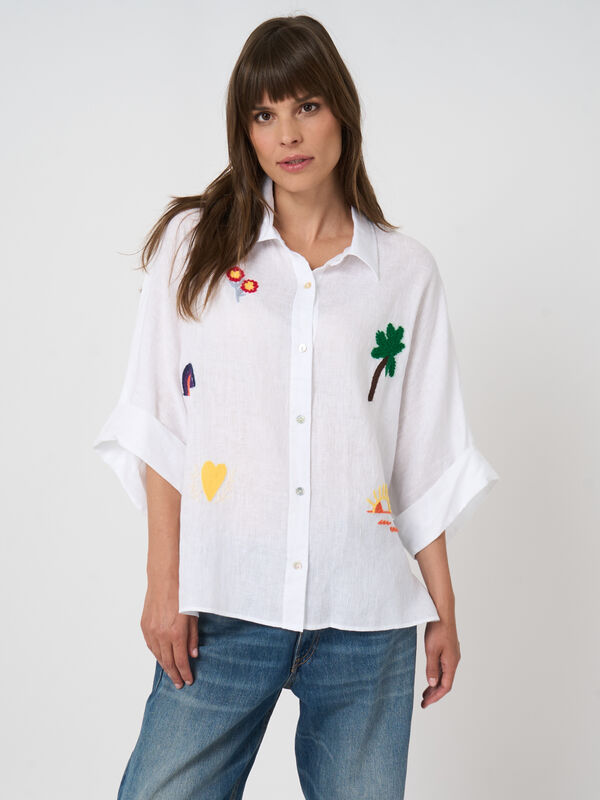 Blouse en lin brod&eacute;e pour femme image number 4