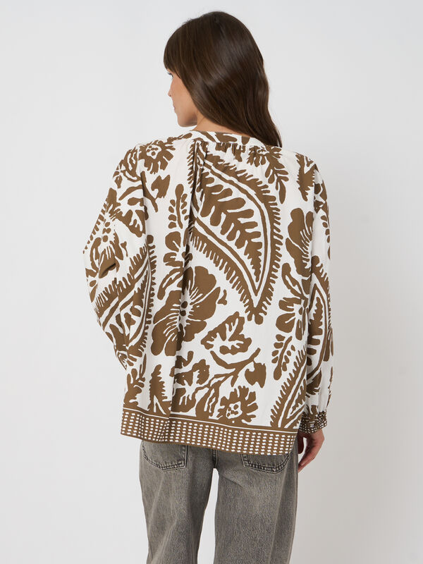 Women&rsquo;s cotton oversized pattern blouse | repeat image number 6