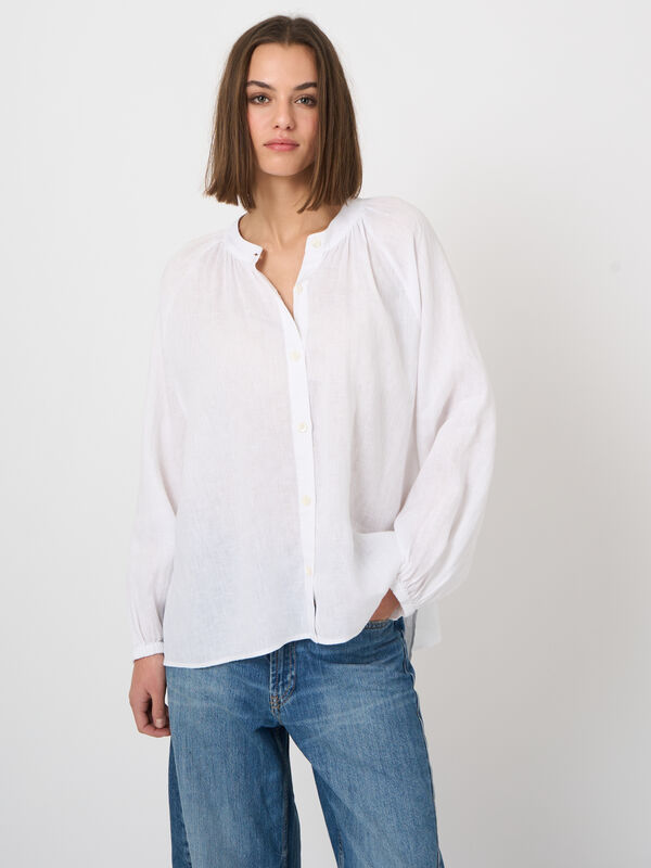 Women&rsquo;s linen blouse with mandarin collar | repeat image number 4