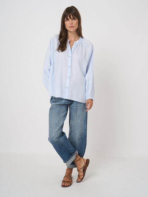 Women&rsquo;s linen blouse with mandarin collar | repeat