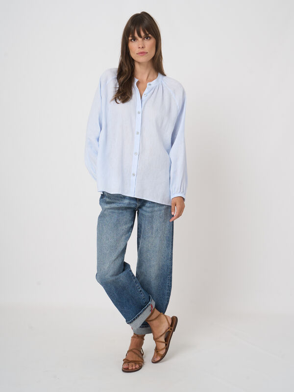 Linnen damesblouse met opstaande kraag & raglanmouwen image number 0