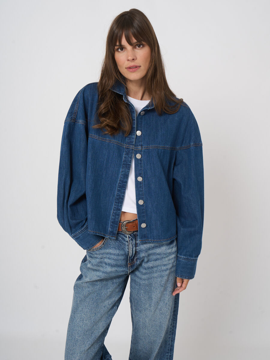 Women&rsquo;s denim blouse with puff sleeves | repeat image number 9