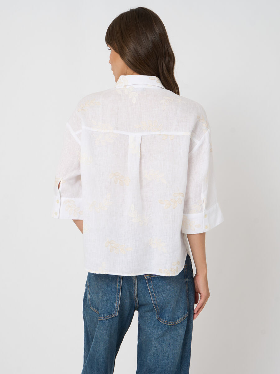Women&rsquo;s linen embroidered blouse | repeat image number 6