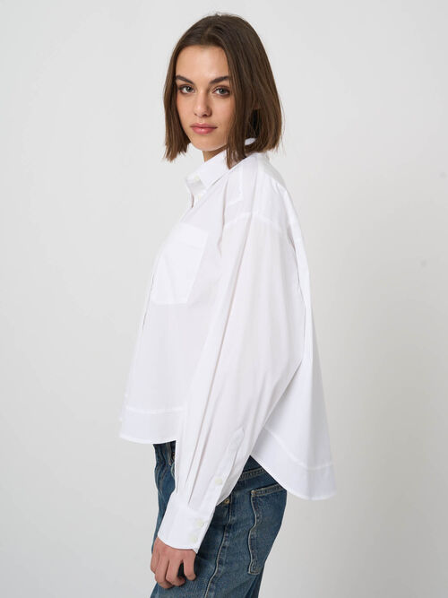 Blouse en popeline stretch avec poche poitrine