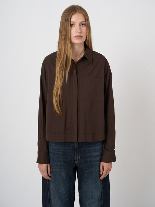 Blouse en popeline stretch avec poche poitrine