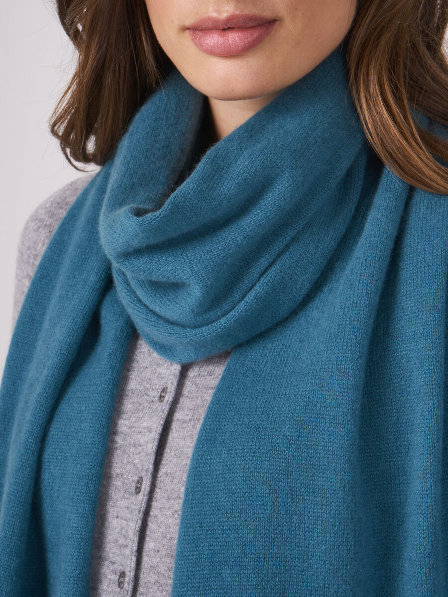 Basic cashmere scarf image number 1