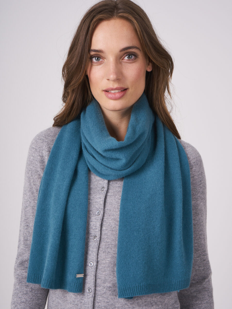 Basic cashmere scarf image number 2