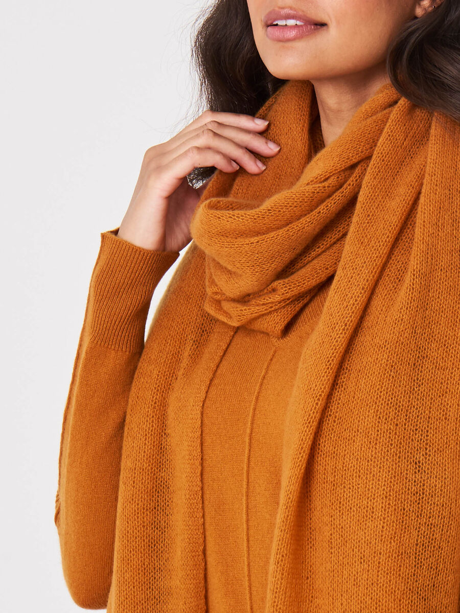 Oversized cashmere scarf image number 1