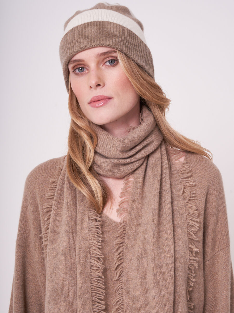 Muts met strepen en pompom van cashmere melange image number 2
