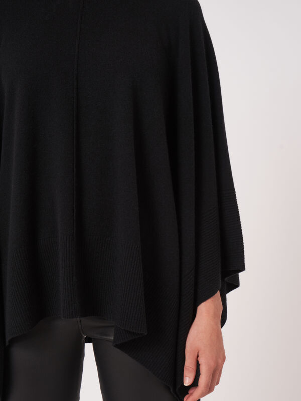 Cashmere blend straight knitted poncho image number 2