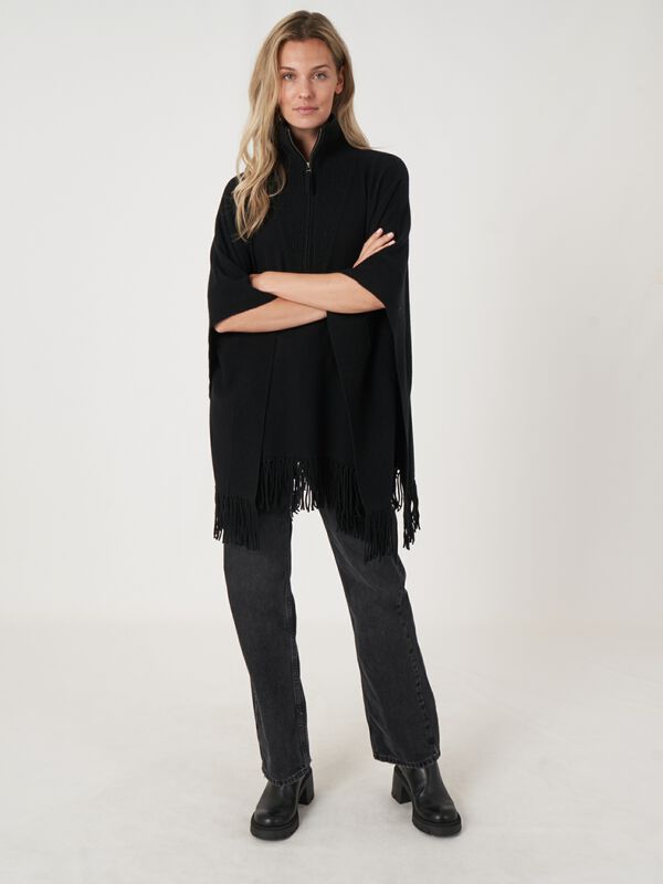 Poncho à franges avec col zippé image number 4
