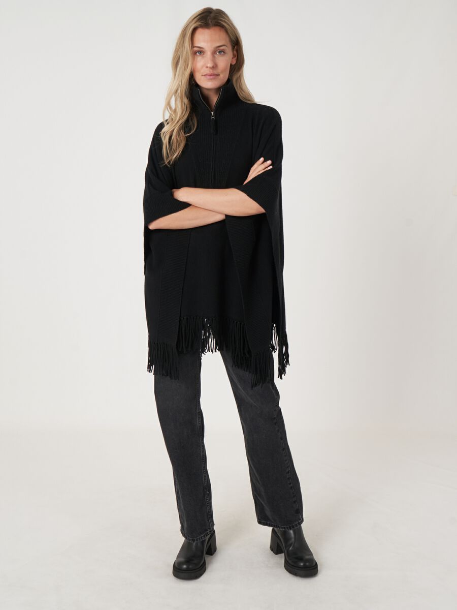 Poncho met franje en ritskraag image number 4