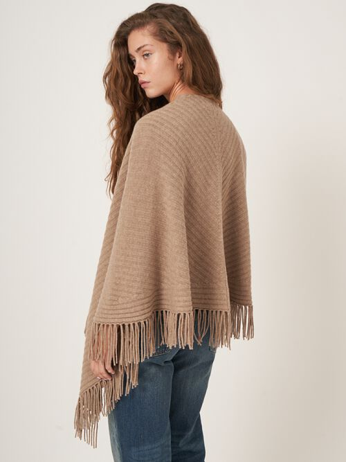 Rib knit cape with fringes