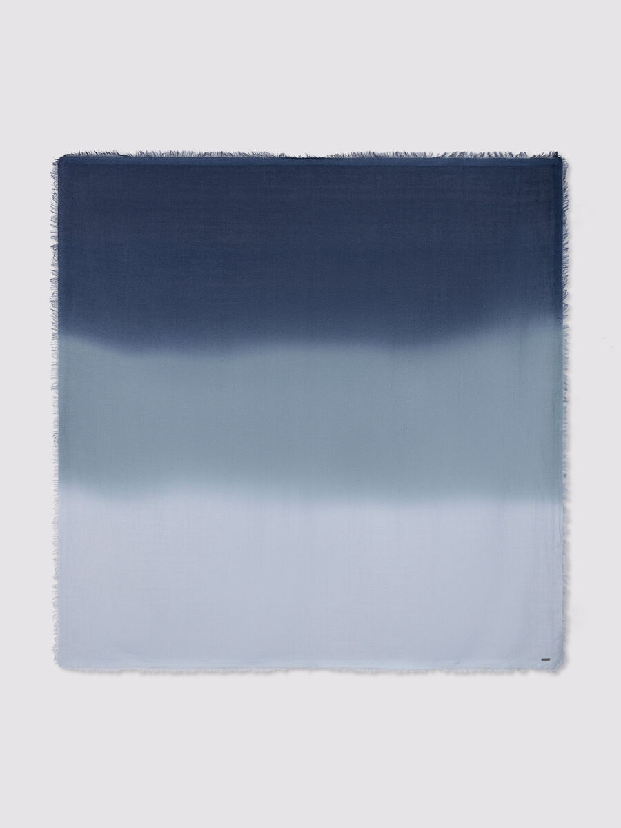 Foulard carr&eacute; en cachemire-soie d&eacute;grad&eacute; dip-dye image number 1