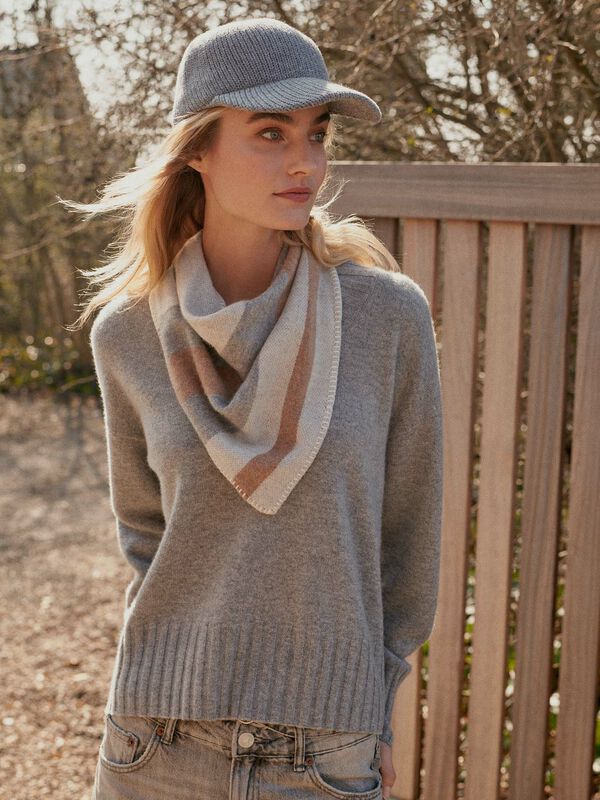 Casquette tricotée repeat — élégance décontractée image number 0