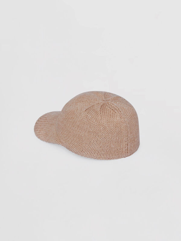 Chunky knit cap with curved brim image number 2