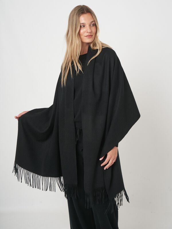 Oversized-Wickelstola aus Bio-Kaschmir mit Fransensaum image number 0