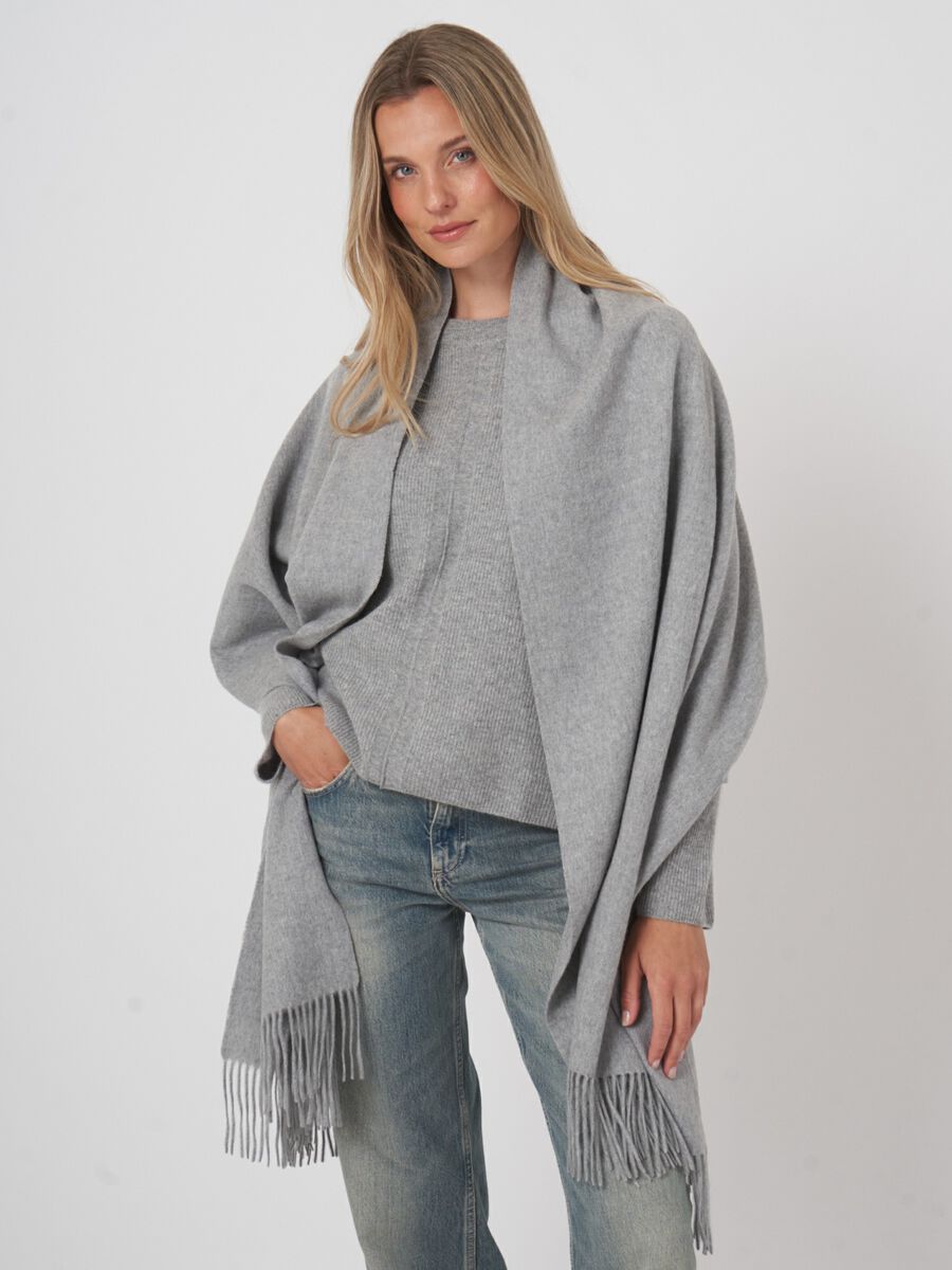 Oversized woven cashmere wrap with fringes image number 0