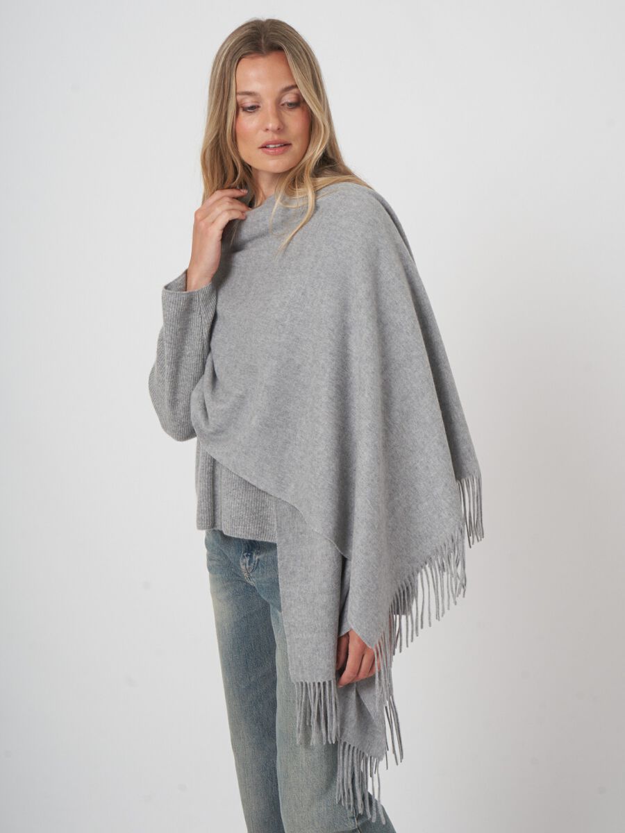 Oversized woven cashmere wrap with fringes image number 1