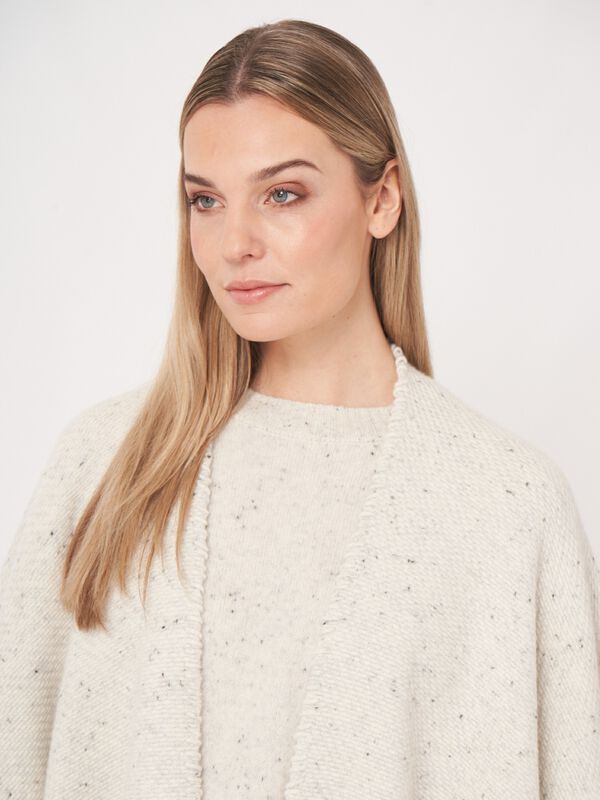 Poncho tweed femme — cachemire bio & franges repeat image number 8