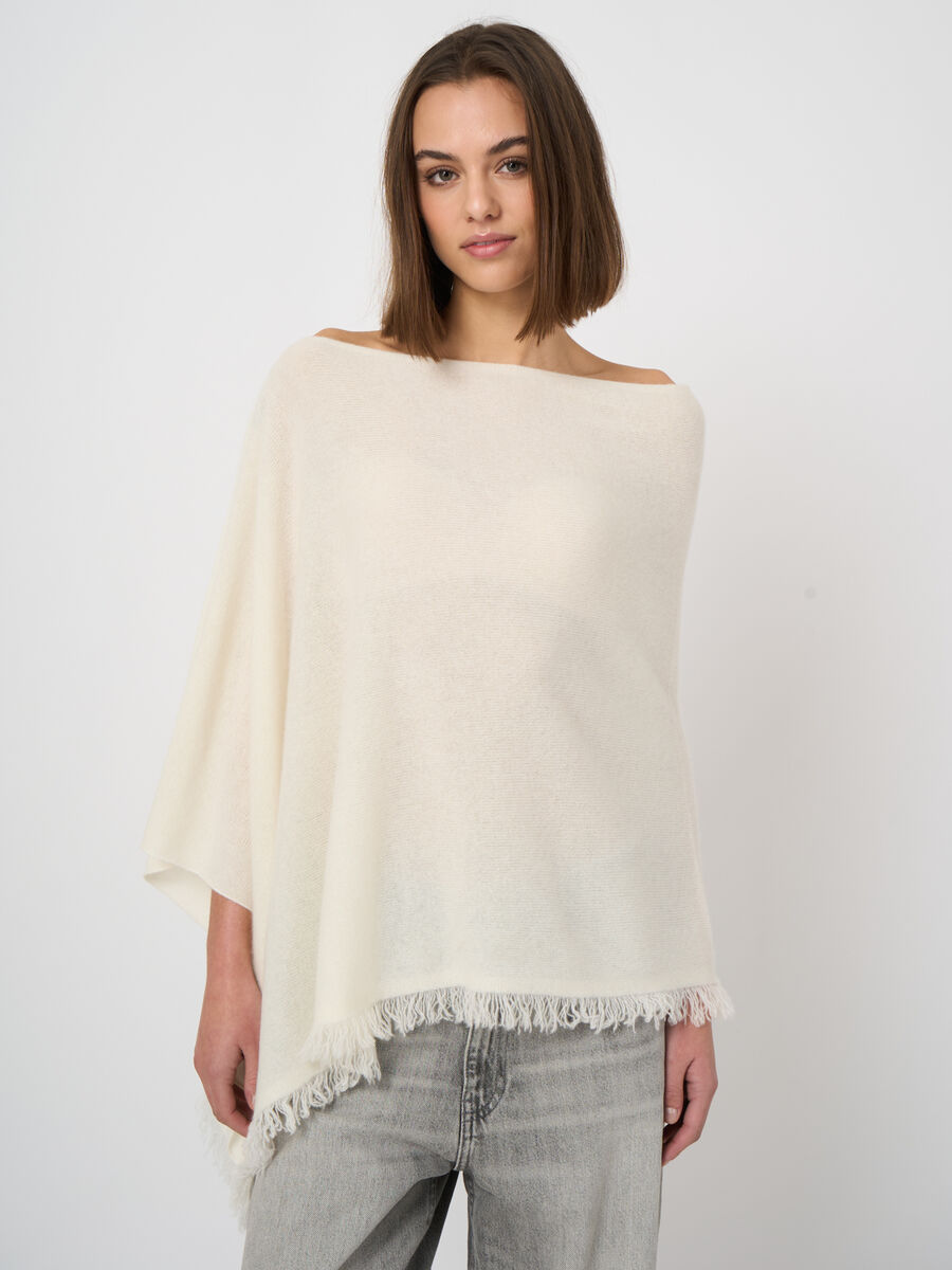 Fine-knit organic cashmere poncho with fringe image number 1