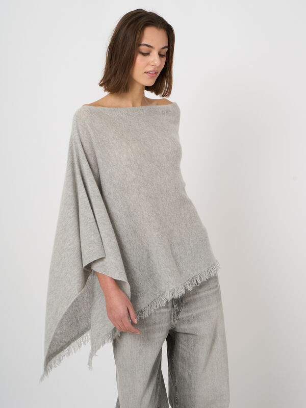 Fine-knit organic cashmere poncho with fringe image number 0