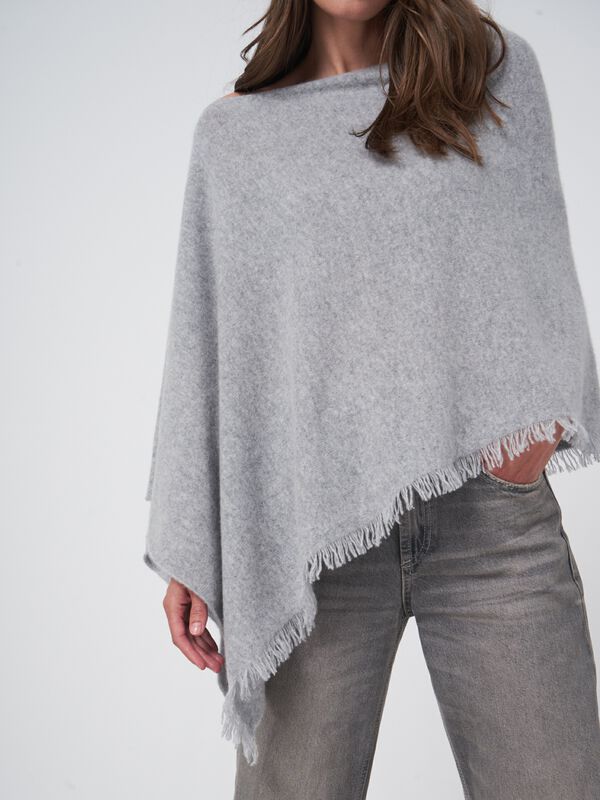 Poncho femme en cachemire — maille fine & franges élégantes image number 3