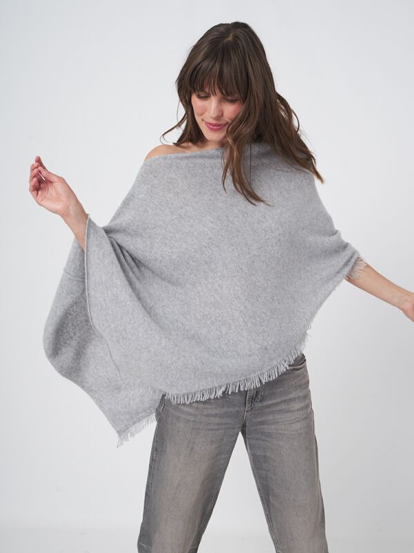 Poncho femme en cachemire — maille fine & franges élégantes image number 2