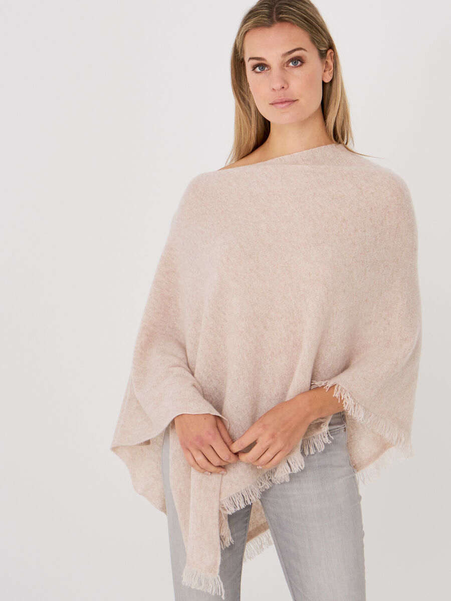 Fine knit organic cashmere poncho with fringes image number 0