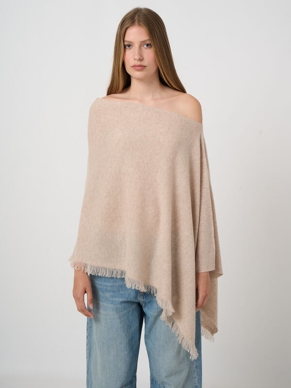 Feinstrick-Poncho aus Kaschmir mit Fransen image number 0