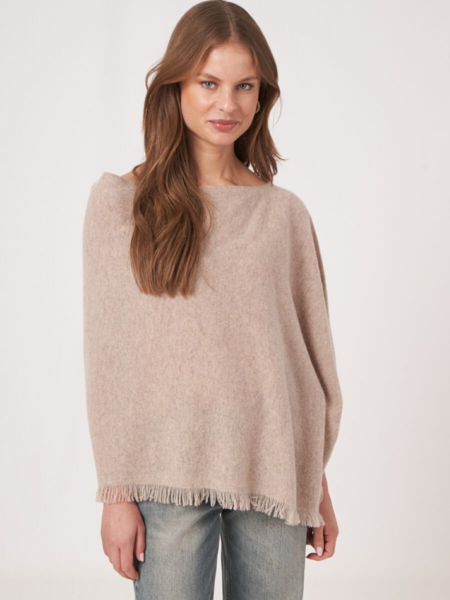 Fein gestrickter Poncho mit Fransen aus Bio-Kaschmir image number 85