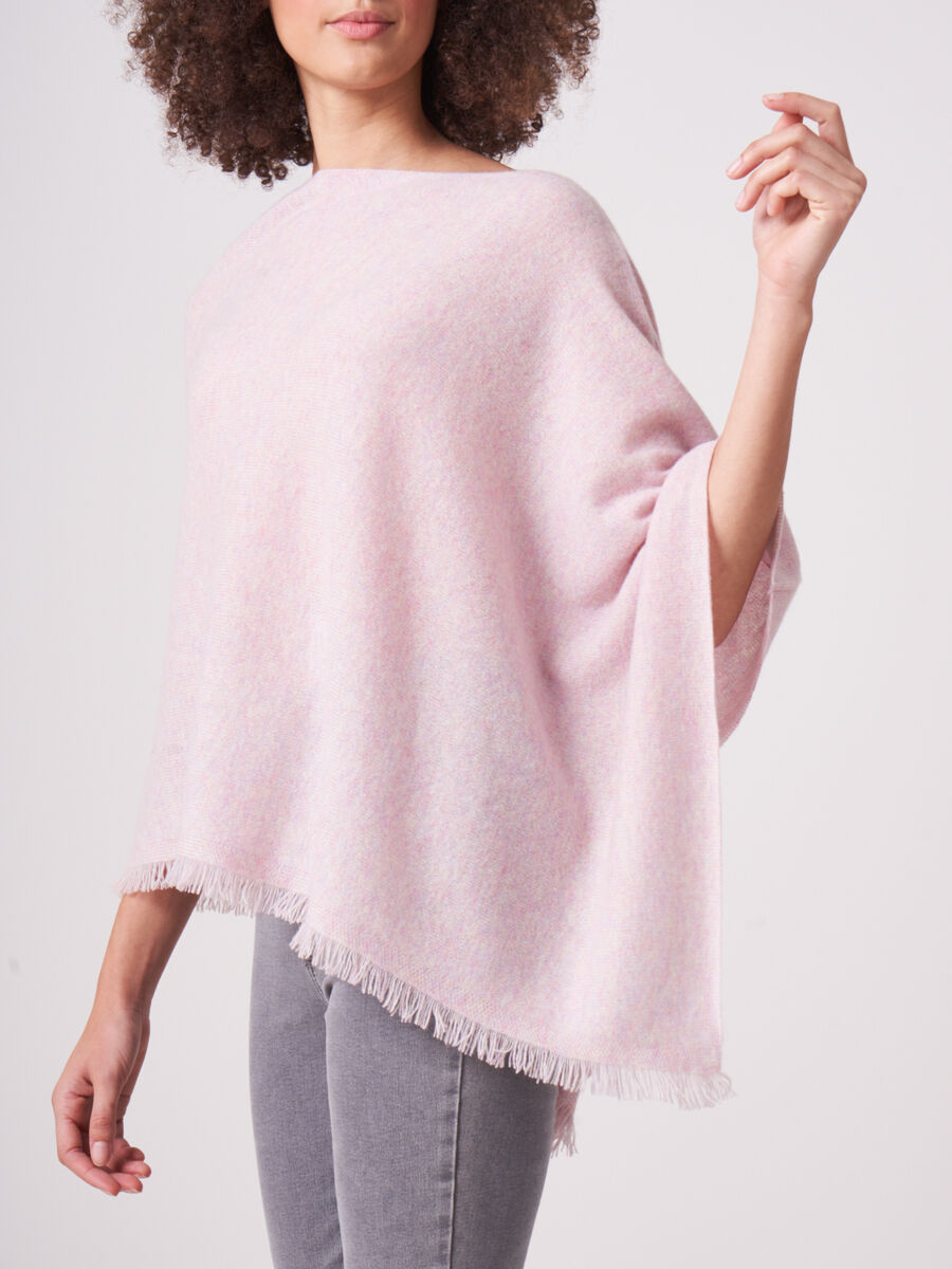Fein gestrickter Poncho mit Fransen aus Bio-Kaschmir image number 217
