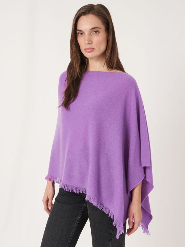 Fine-knit organic cashmere poncho with fringe image number 1