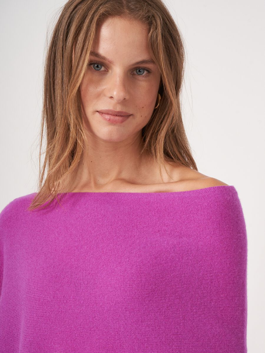 Fein gestrickter Poncho mit Fransen aus Bio-Kaschmir image number 107