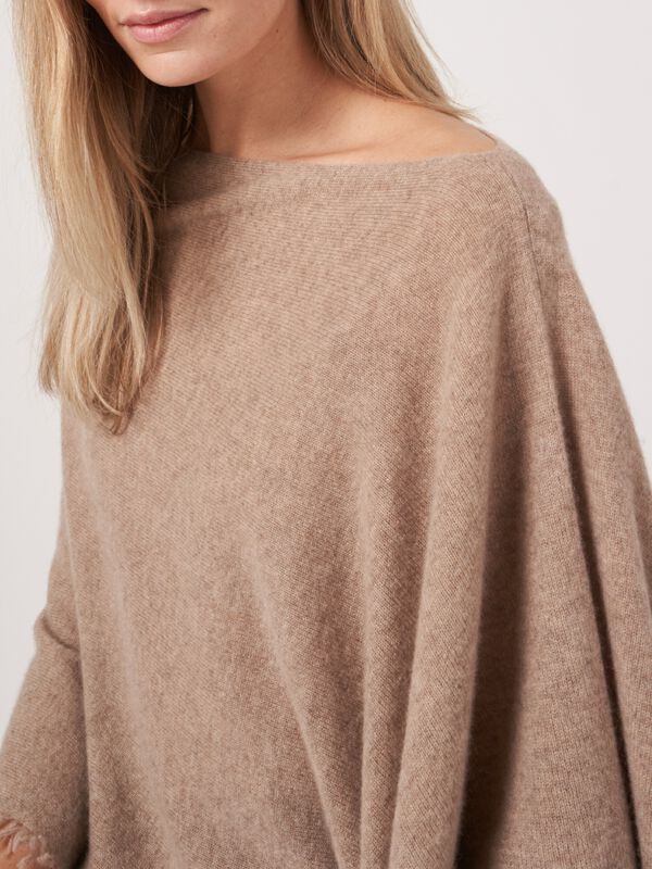 Poncho en cachemire bio, maille fine &agrave; franges image number 3